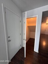 6409 W Orchid Ln in Glendale, AZ - Foto de edificio - Building Photo