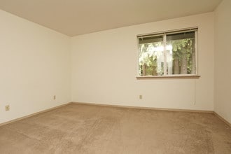 Ripplingbrook Terrace in Salem, OR - Foto de edificio - Interior Photo