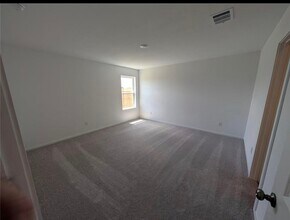 13026 Shells Ln in Crosby, TX - Building Photo - Building Photo