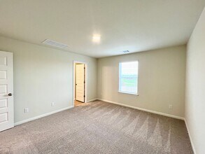 281 Alcatraz Lp in Jarrell, TX - Building Photo - Building Photo