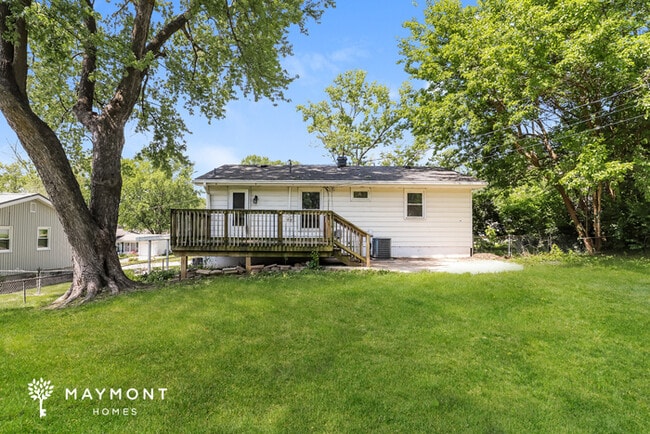 1507 S Skyline Dr in Liberty, MO - Building Photo - Building Photo
