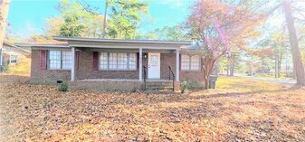 7525 Kisco Dr in Fayetteville, NC - Building Photo