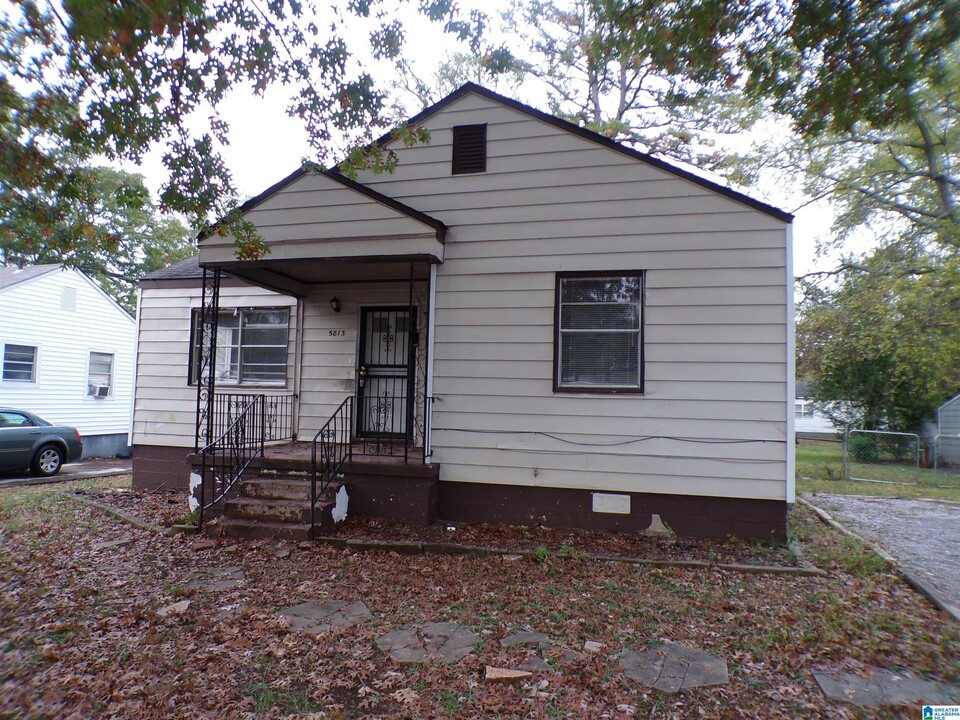 5813 Avenue N in Birmingham, AL - Building Photo