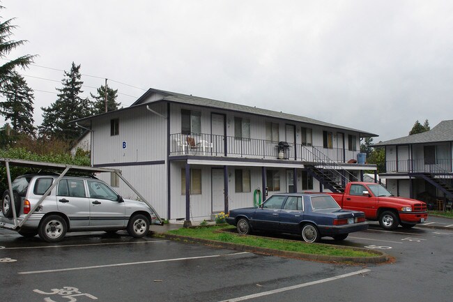 Maywood Terrace in Portland, OR - Building Photo - Building Photo