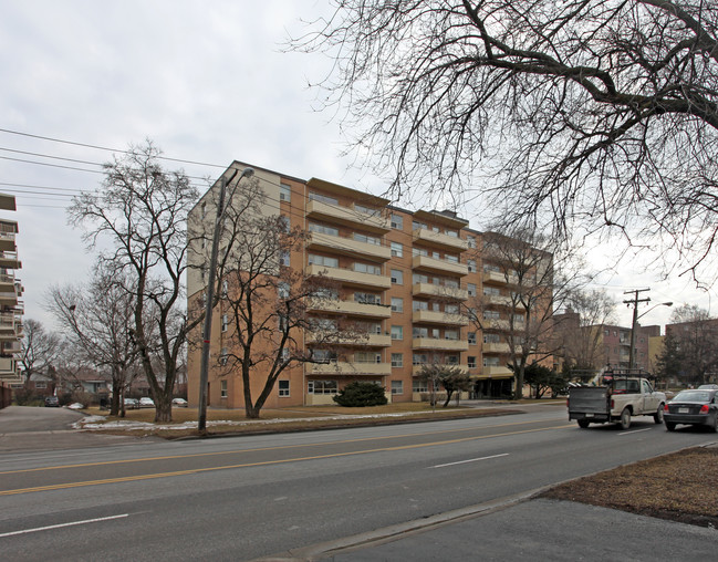 Kennedy Apartments in Toronto, ON - Building Photo - Building Photo