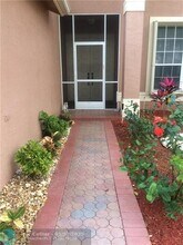 11840 NW 55th St in Coral Springs, FL - Building Photo - Building Photo