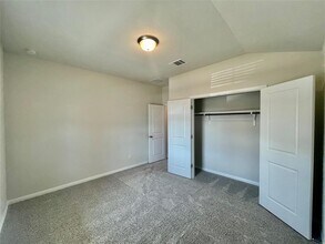 111 Ostracoda Ln in Hutto, TX - Building Photo - Building Photo