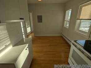 289 Hancock St in Boston, MA - Building Photo - Building Photo