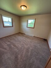 2218-2220 Peters Dr in Eau Claire, WI - Building Photo - Building Photo