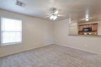 405 Sterling Pointe Way in Edmond, OK - Building Photo - Building Photo