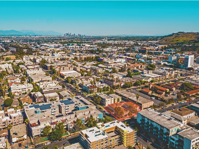 9958 Regent St in Los Angeles, CA - Building Photo - Other