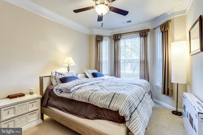 512 Sunset View Terrace SE-Unit -103 in Leesburg, VA - Building Photo - Building Photo