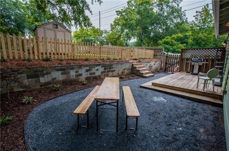875 Oakhill Ave SW in Atlanta, GA - Building Photo - Building Photo