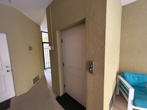 5525 Angel Fish Ct in New Port Richey, FL - Building Photo - Building Photo