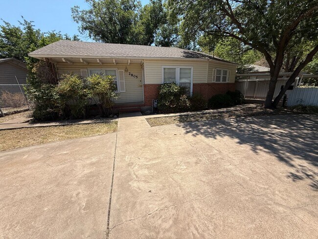 property at 2805 27th St