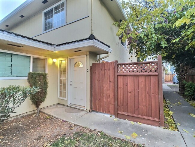 5652 Calmor Ave in San Jose, CA - Building Photo - Building Photo