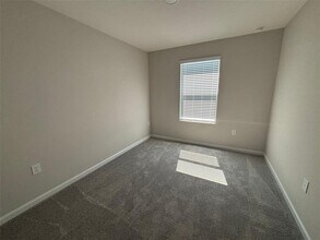 5086 Rain Shadow Dr in St. Cloud, FL - Building Photo - Building Photo