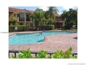 560 NW 82nd Pl in Miami, FL - Building Photo - Building Photo