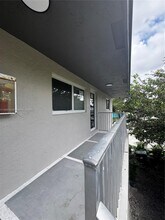 1460 SW 24th Ct in Fort Lauderdale, FL - Foto de edificio - Building Photo
