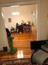 30 Barton St, Unit 1 in Somerville, MA - Foto de edificio - Building Photo