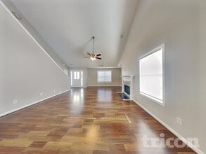 341 Chase Marion Way in Mcdonough, GA - Foto de edificio - Building Photo