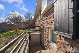 202 Knox Ave in Cliffside Park, NJ - Building Photo - Building Photo