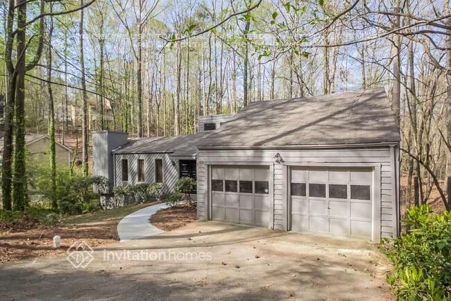 3895 Rock Mill Pkwy in Marietta, GA - Building Photo - Building Photo