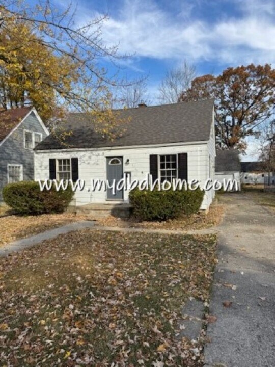 1115 Milton St in Fort Wayne, IN - Building Photo