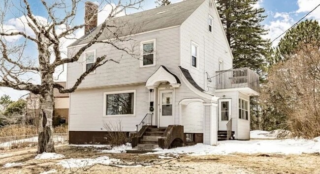 property at 1325 N 19th Ave E