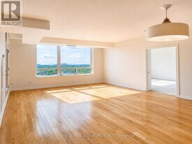 503 Beecroft Rd in Toronto, ON - Building Photo