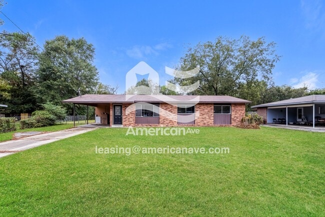 property at 1033 Quincy Dr