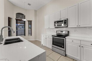 1856 NE 3rd Ct in Homestead, FL - Building Photo