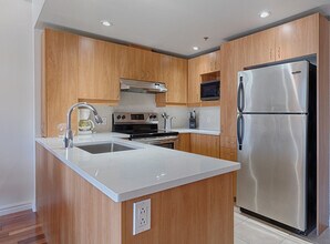 2727 Rue Saint-Patrick in Montréal, QC - Building Photo - Building Photo