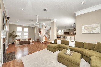 2416 Bevis St in Houston, TX - Building Photo - Building Photo