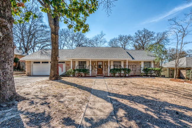 property at 4523 Aberdeen Dr