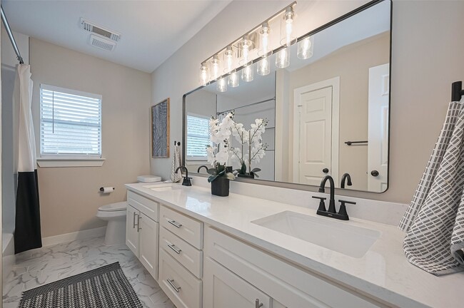 property at 5615 Haven Point Dr