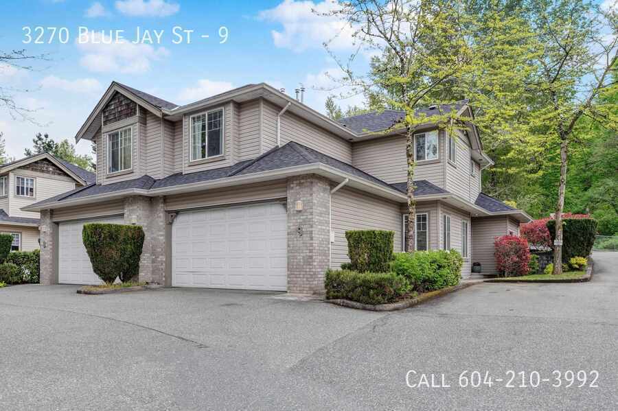 3270 Blue Jay St in Abbotsford, BC - Building Photo
