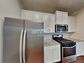 324 Aspen Waters in New Braunfels, TX - Building Photo - Building Photo
