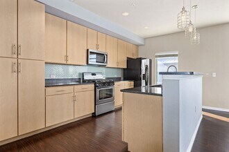 2606 Wilson St, Unit 302 in Austin, TX - Building Photo - Building Photo