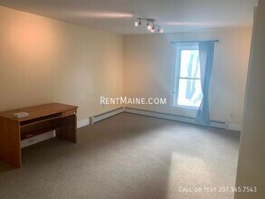 94 Western Ave in Augusta, ME - Building Photo - Building Photo