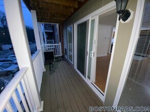 12 Westgate Dr in Woburn, MA - Building Photo - Building Photo