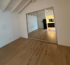 1921 Harriman Ln, Unit 2 in Redondo Beach, CA - Building Photo - Building Photo