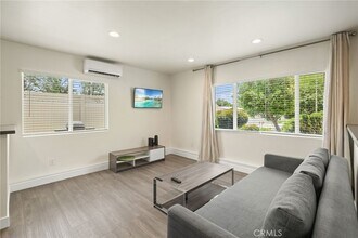 11716 Paso Robles Ave in Los Angeles, CA - Building Photo - Building Photo