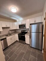 288 Grove St in Auburndale, MA - Building Photo