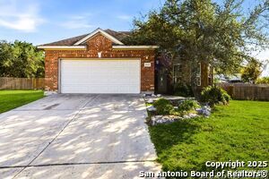 24103 Mountain Cloud in San Antonio, TX - Building Photo