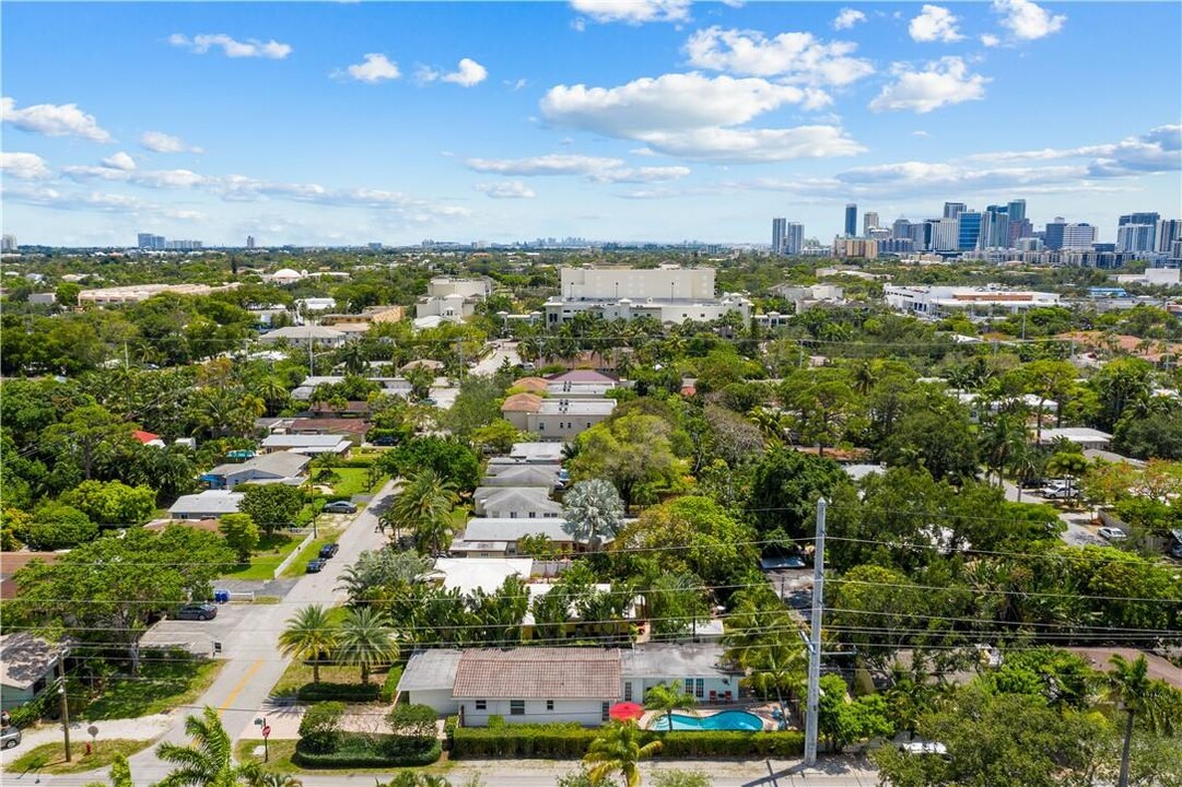 1145 NE 12th Ave in Fort Lauderdale, FL - Building Photo