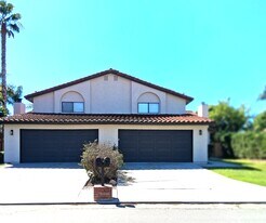 6700 Corintia St, Unit 6700 Corintia in Carlsbad, CA - Building Photo