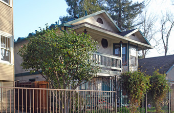 1419 E St in Sacramento, CA - Building Photo - Building Photo