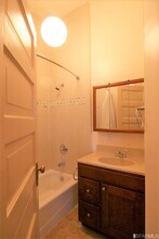 466 Columbus Ave in San Francisco, CA - Building Photo - Building Photo
