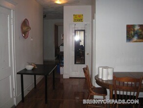 41 Egremont Rd, Unit 1 in Boston, MA - Building Photo - Building Photo